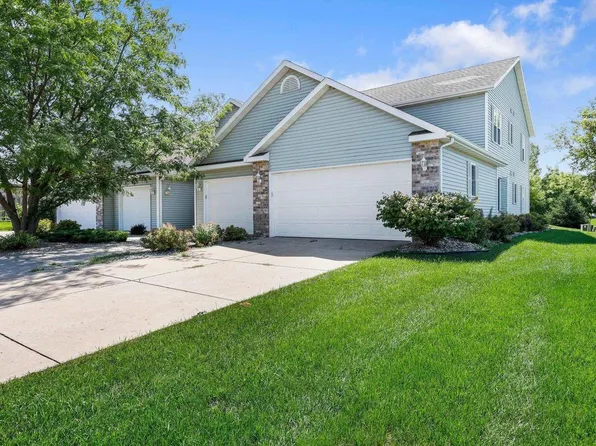 202 Douglas Drive #202, Brooklyn, WI 53521