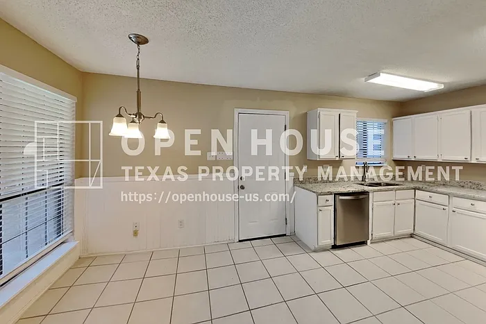 6837 Tudor Dr — Photo 6