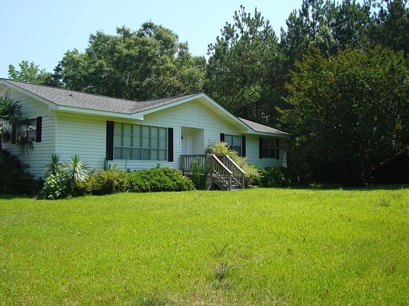 2nd image of 309 Alligator Loop Rd