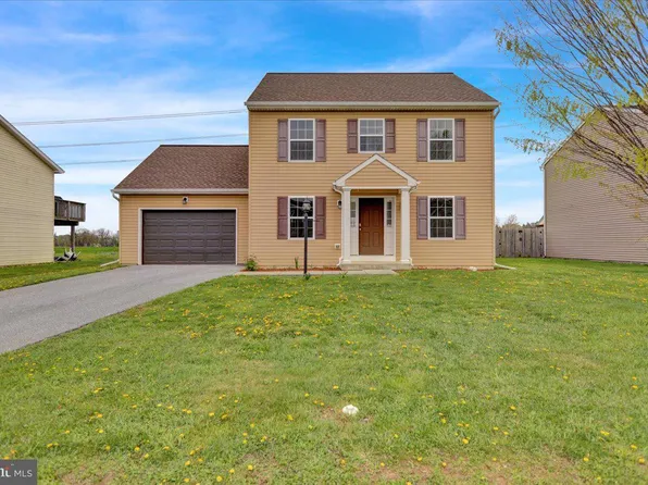 240 Cypress St, Bainbridge, PA 17502
