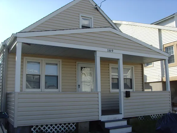 189 3rd Ave, Manasquan, NJ 08736