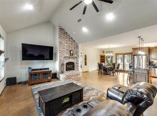 3315 County Road 1108, Celeste, TX 75423