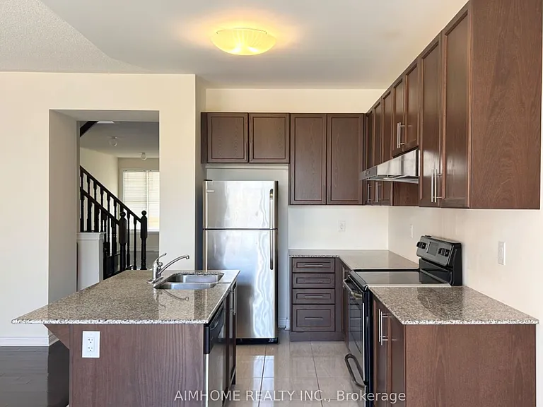 202 Harbord St — Photo 9