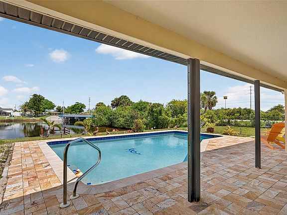 3rd image of 2484 Broad Ranch Dr