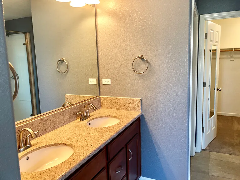 2554 Walker Dr — Photo 11