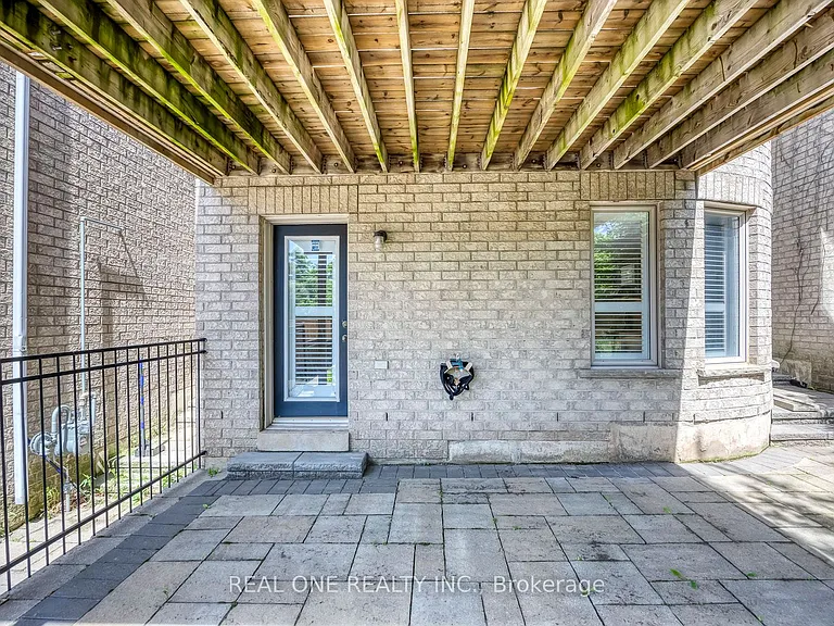 1126 Woodington Ln — Photo 43