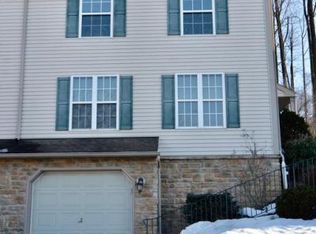 1524 Huron Dr, Sinking Spring, PA 19608