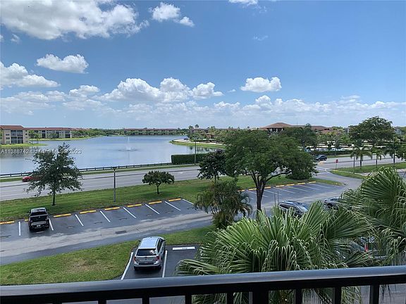 4th image of 13255 SW 9th Ct APT 415G