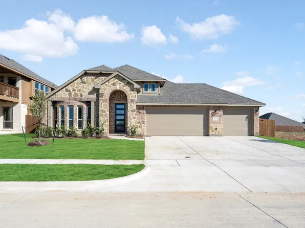 217 Fireberry Dr, Glenn Heights, TX 75154