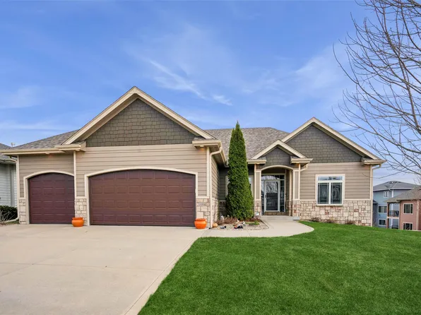 14504 Brookview Dr, Urbandale, IA 50323