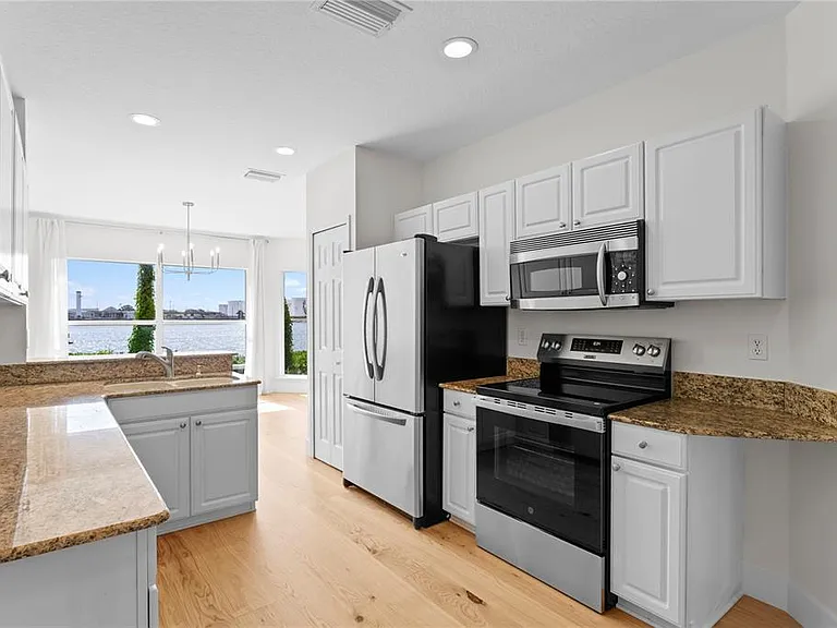 1119 Shipwatch Cir — Photo 18