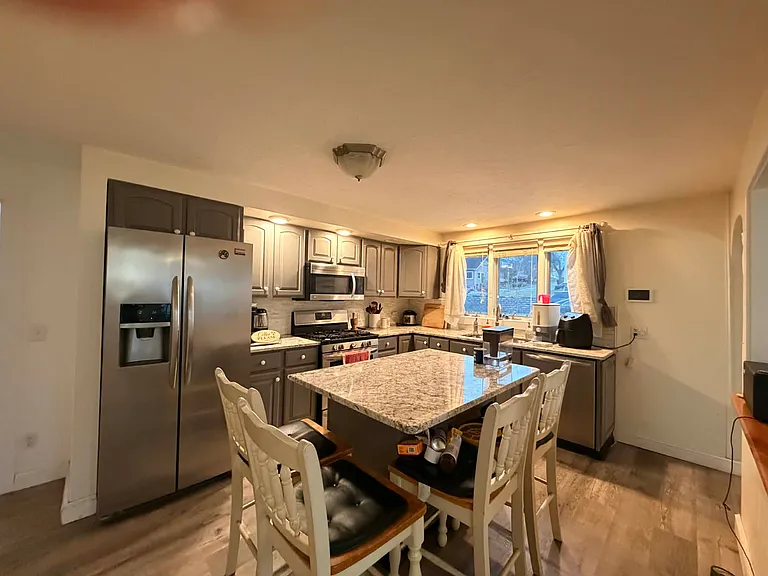 58 Farrar Ave — Photo 5