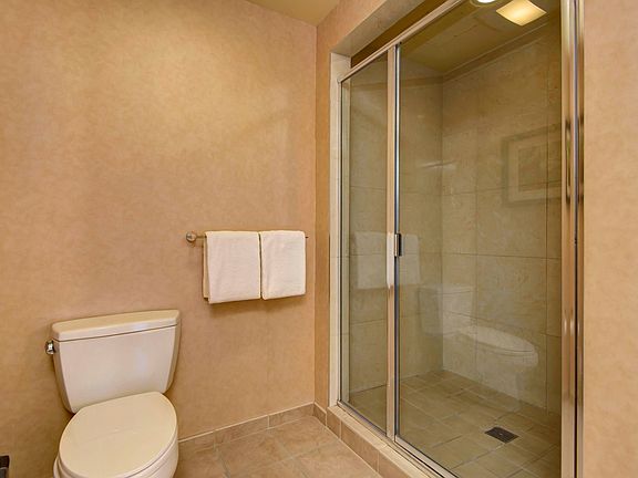 5th image of 3208B Branson Landing Blvd