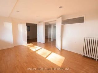 110 Hubbard Blvd #1A, Toronto, ON