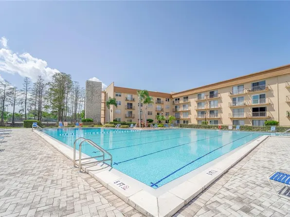 5820 N Church Ave Unit 422, Tampa, FL 33614