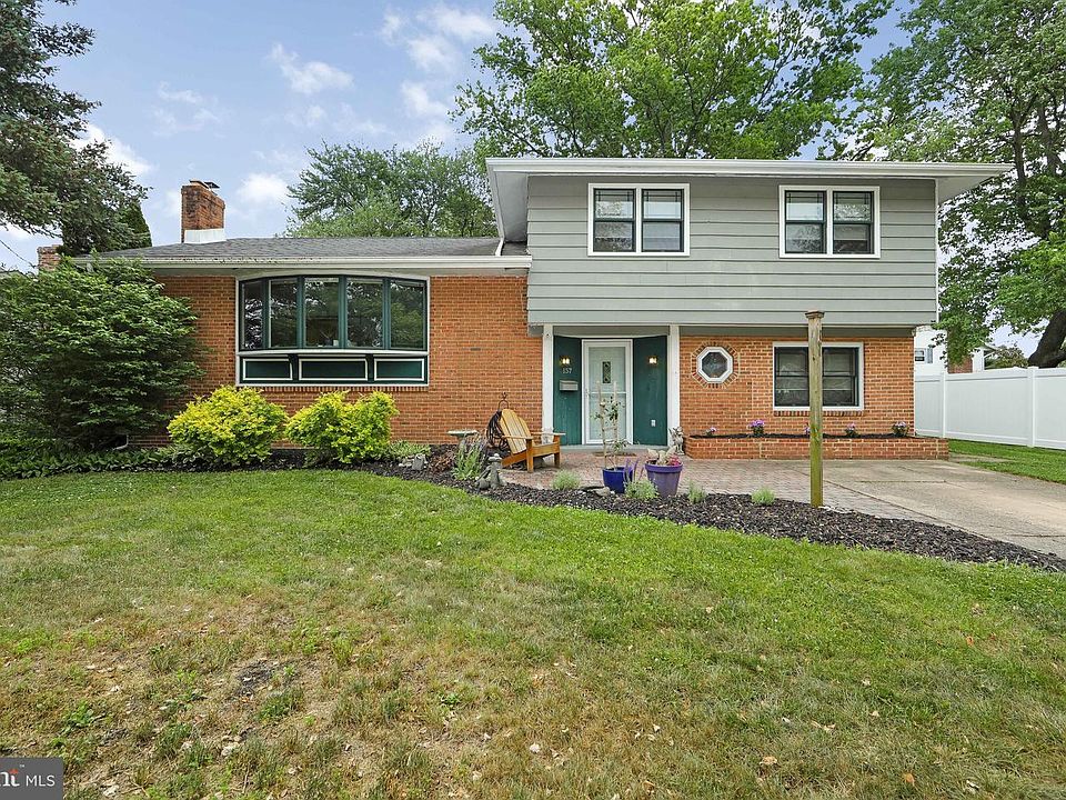 1st image of 157 Brentwood Dr