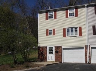 7 Warebrook Vlg, Ware, MA 01082