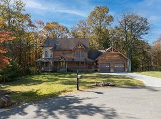 154 Exmoor Ln, Daniels, WV 25832