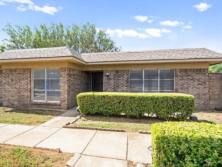 3224 Dreeben Dr #101 — Photo 18