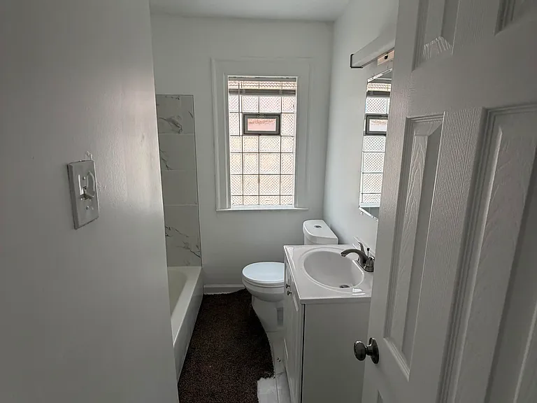 15443 Whitcomb St #1 — Photo 5