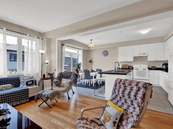 73 Stern Dr, Welland, ON L3B 0M3