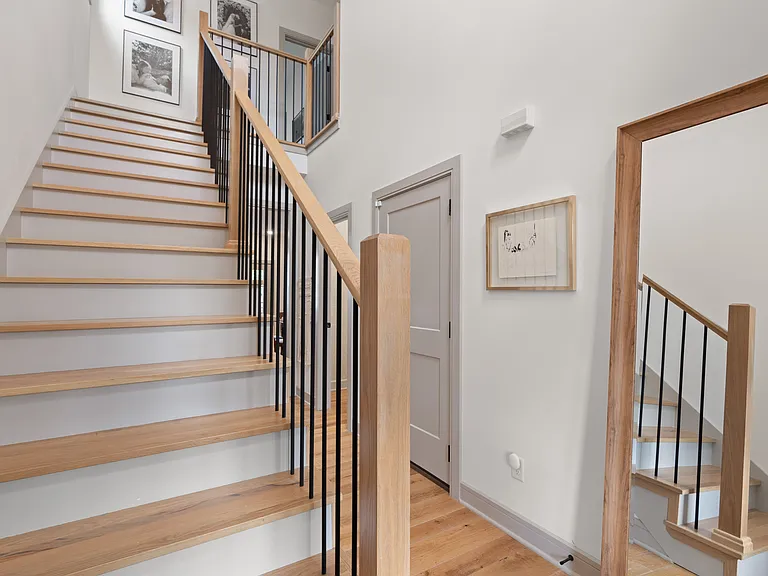 516 Shanti Dr — Photo 15