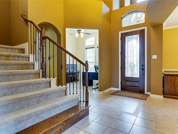 4th image of 1328 Spirit Falls Dr