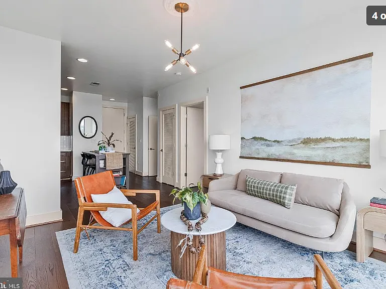 1500 Pennsylvania Ave SE #407 — Photo 4