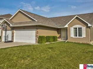 9802 Idora St, La Vista, NE 68128