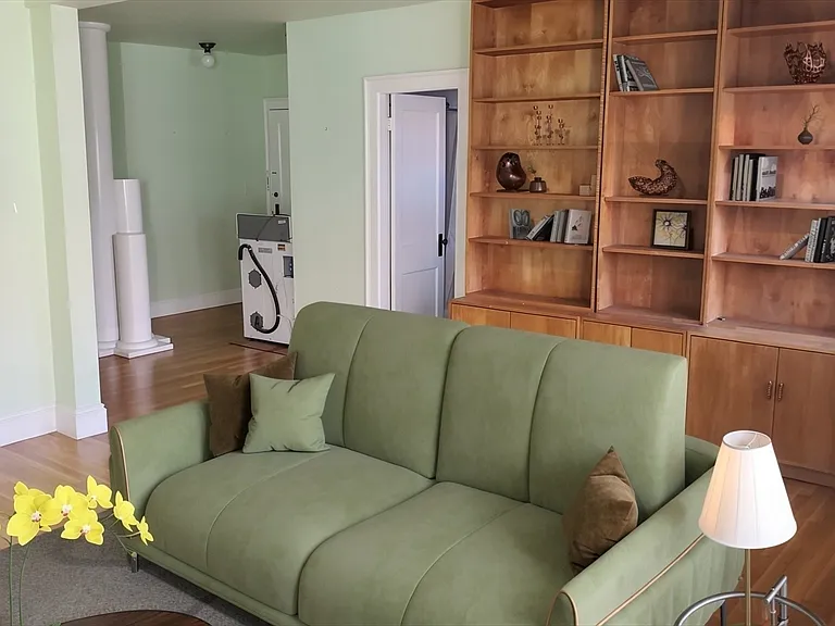31 Concord Ave #11 — Photo 8