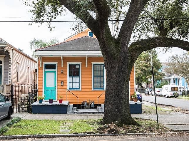 1st image of 542 Napoleon Ave