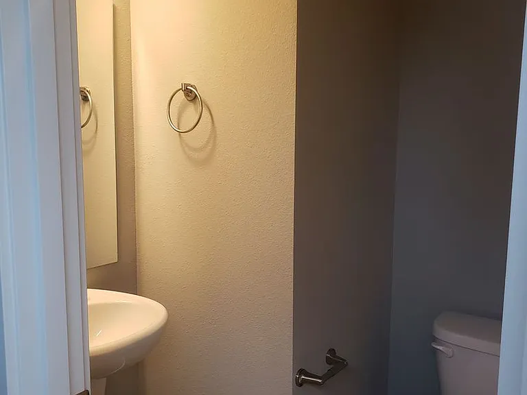 203 Susan St #A & B — Photo 12