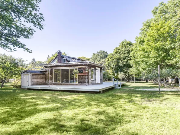 54 Old Stone Hwy, East Hampton, NY 11937