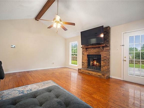 5th image of 6421 Saint Thomas Ct