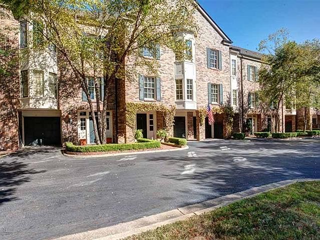 1st image of 6 River Glen Cir
