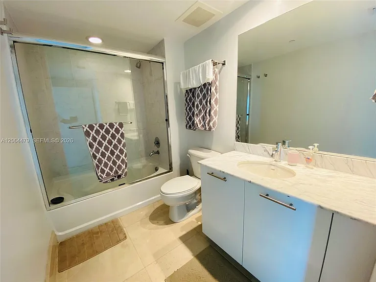 950 Brickell Bay Dr #3709 — Photo 13
