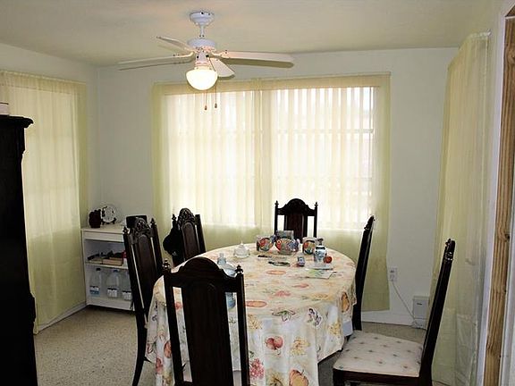 3rd image of 1115 Clairborne St