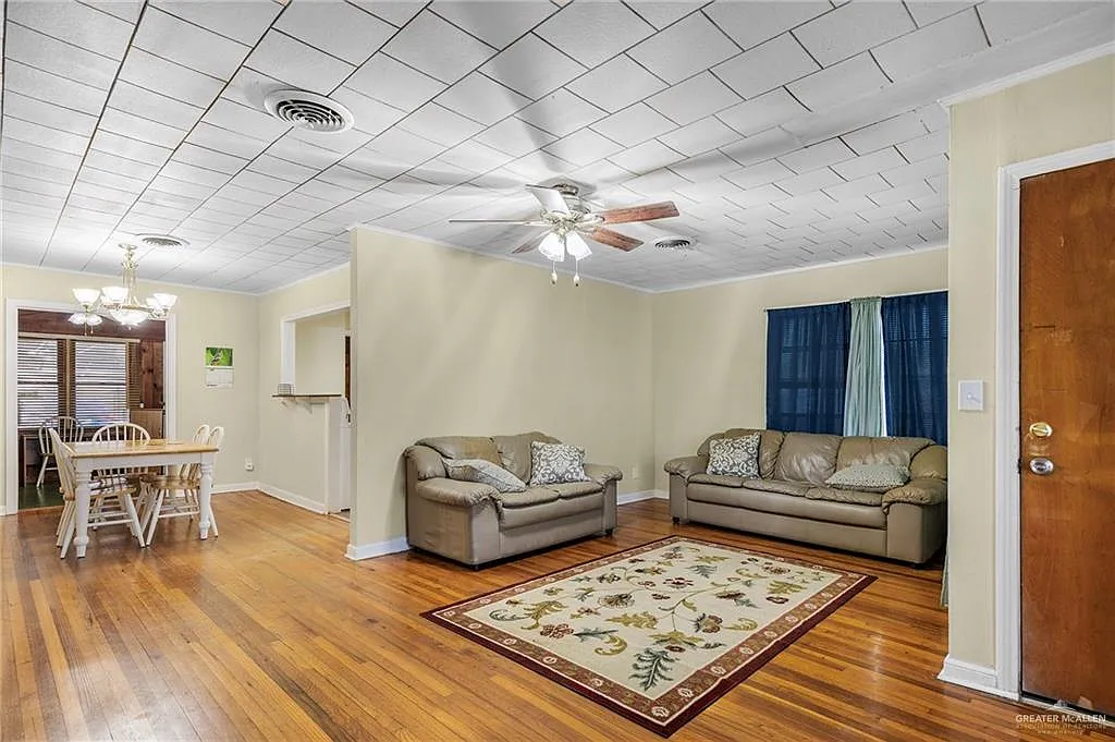 2 bed, 2.0 bath, 1482 sqft, $1,200 — Photo 3