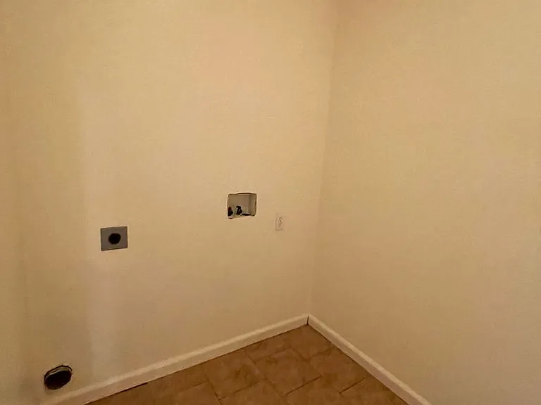 3976 Anastasia Ln — Photo 19