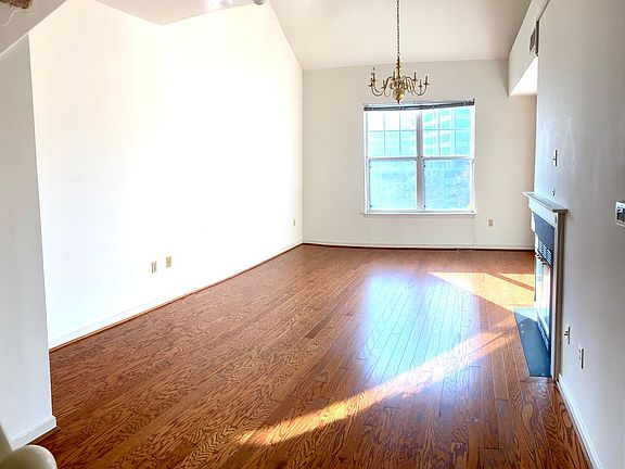 3rd image of 1625 International Dr Unit 413