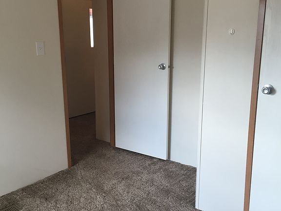 5th image of 2524 N Harrison St Trlr 17A