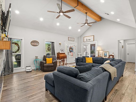 5th image of 207 Section Line Rd