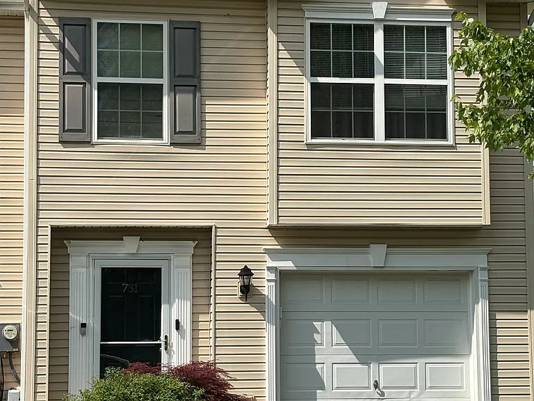 731 Trout Creek Ln — Photo 1