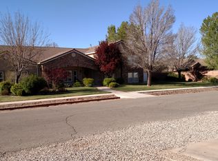 1383 W Garnet Ct, Diamond Valley, UT 84770