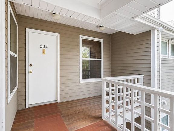 3rd image of 504 Continental Dr