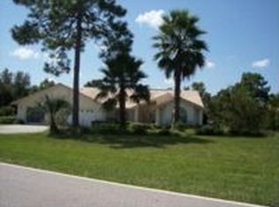 11260 Woodland Waters Blvd, Weeki Wachee, FL 34613
