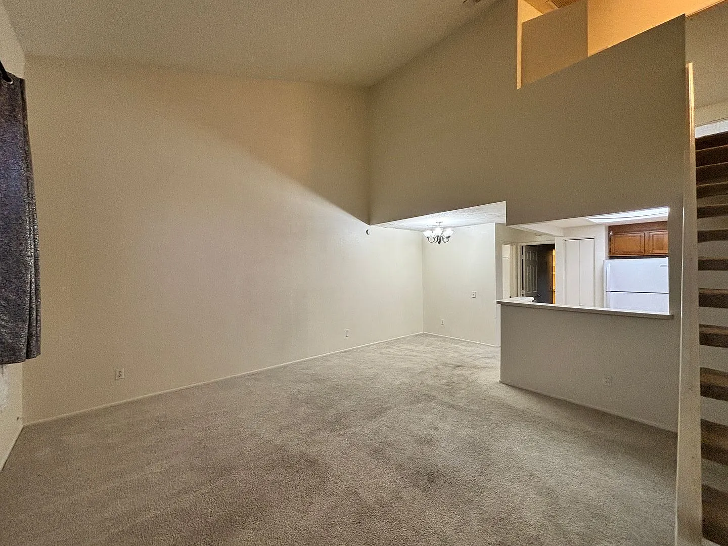 2671 W Avenida Azahar — Photo 3