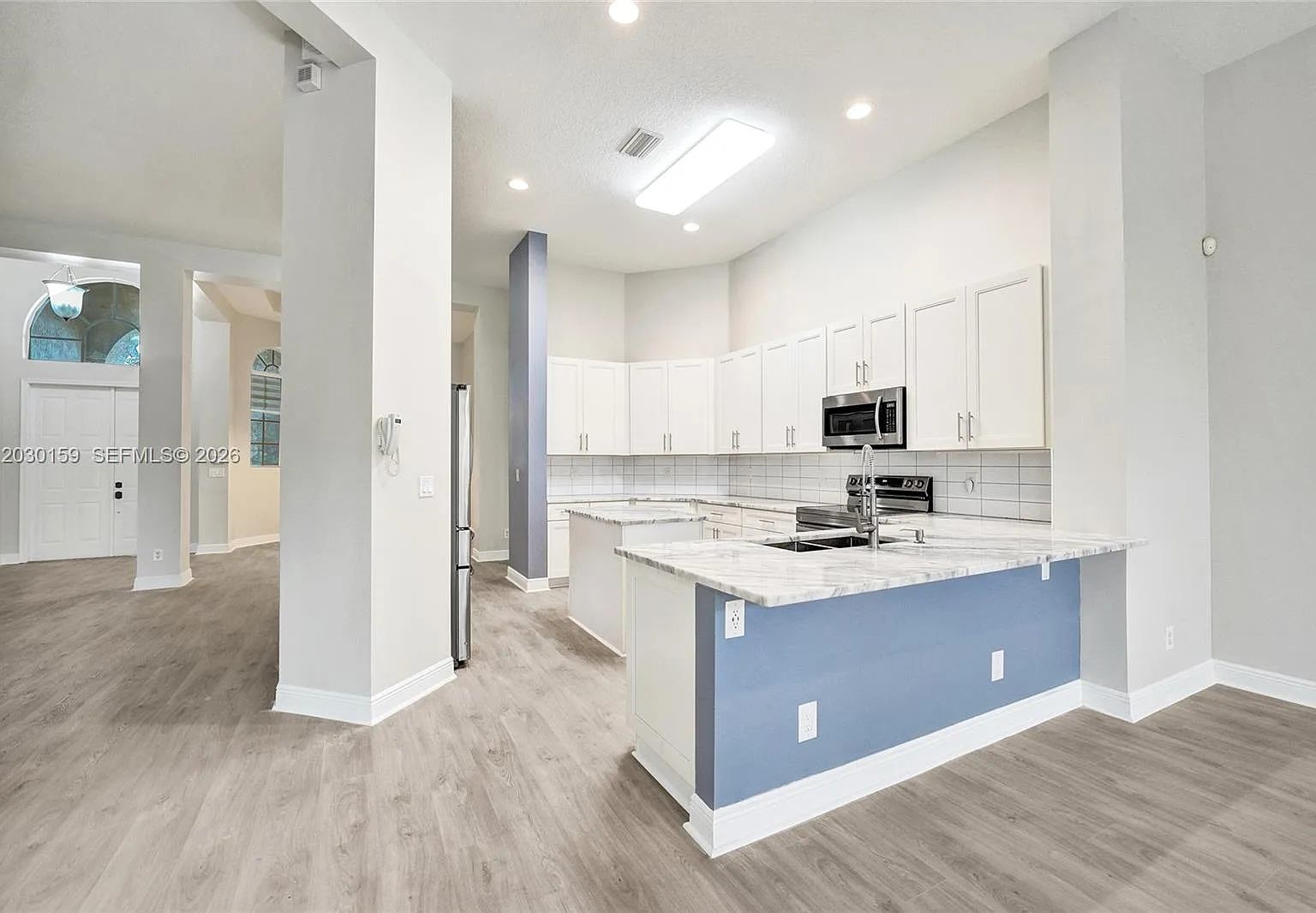 5 bed, 3.5 bath, 2834 sqft, $5,700 — Photo 4
