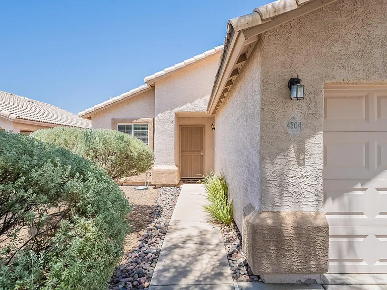 4504 W Sun Quest St — Photo 36