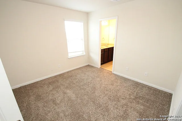 11319 Silver Rose — Photo 27